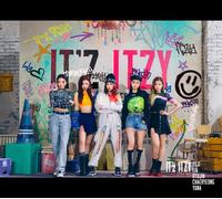 ITZY - It'z Itzy (Limited Edition) (Version A) (incl. Photobook)