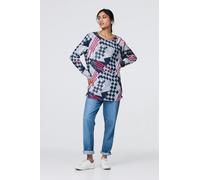 Izabel London Geo Print Long Sleeve Tunic Top for Women UK with a Scoop Neck, Relaxed fit and Thigh Length Hem.