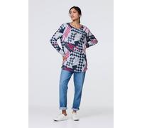 Izabel London Geo Print Long Sleeve Tunic Top for Women UK with a Scoop Neck, Relaxed fit and Thigh Length Hem.