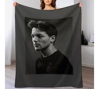 IZIWDORW Louis tomlinson Velvet Anti-Wrinkle Blanket for Kids Travel Lounge Sofa Winter Breathable Soft Feel