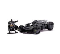 JADA TOYS: 1:32 2017 JUSTICE LEAGUE BATMOBILE W/BATMAN FIGURE