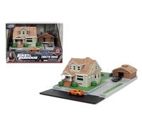 Jada Toys Fast & Furious Dom Toretto House with Garage and 2 Nano Vehicles, Diorama Scale 360° Includes Dodge Charger and Toyota Supra, Metal Model for Fans Ages 8 and Up (9333668314R00)