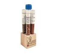 Jaguar, Chocolate, Carolina Reaper and Arbol chili pepper in a wooden cube with 4 ampoules 6gx2g+2g+2g.