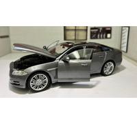 Jaguar XJ 2010 V8 1:24 Diecast Scale Model Metallic Grey Detailed Interior 22517
