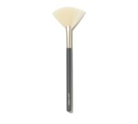 jane iredale Pro Series Fan Brush, Light, Arched Cosmetic Ch rush for Soft, Targeted Application of Powder Blush and Bronzer Makeup, Vegan, Cruelt