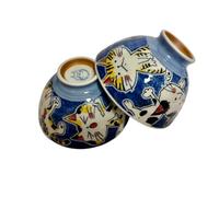 Japanese Mino Ware Ceramic Rice Bowl Set Happy Smiling Cat Pattern 4.84 Inches Diameter x H2.56 Inches, 13.3 Fluid Ounces, Blue and Red Set of 2 from Japan (Blue Mischievous)