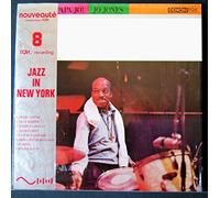 Jo Jones - Denon Stereo 7527 - JO JONES : Jazz In New York : Our Man Papa Jo ! - (MADE IN JAPAN)) - Jo Jones - Frank Foster - Billy Harper - Tommy Flanagan - Archie Sheep - Kazumi Watanabe - Bridge Water Brothers - Walter Davis : Take the train A, My last affair, Stompin at the savoy, Broadway, As time goes by, Wrap your troubles in dreams, Solitude, It don't mean a thing. - Disque vinyle LP 33t (et non CD).