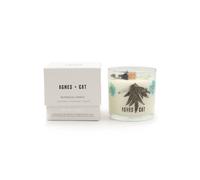 KDMD Agnes & Cat Botanical Soy Wax Candle Sea Salt & Moss 350g in White KDMD White