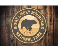 KILSPU Great Smoky Mountains, Smoky Mountains, Gatlinburg Mountain Sign, Bear Decor, Bear Lovers Sign, Traveling Decoration Metal Round Tin Sign 12x12 Inch