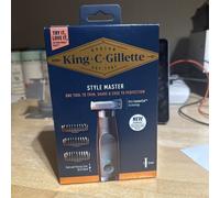Gillette King C Style Master, Beard Trimmer, Stubble Trimmer & Electric Shaver with One 4D Blade, Includes 3 Comb Attachments