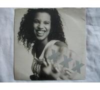 Kisses On The Wind - Neneh Cherry 7" 45