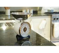 KitchenCraft Classic Collection Mechanical Kitchen Scales with Bowl, Cream, 2 kg Capacity