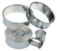 KitchenCraft Eleven Round Plain Pastry Cutters With Metal Storage Tin - Grey - Metal - Cookie Cutter