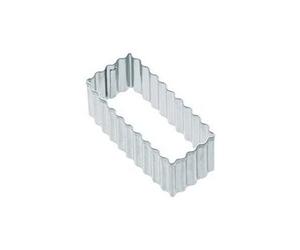 KitchenCraft Rectangle Cookie Cutter, Fluted, Stainless Steel, 7.5 x 4 x 2.5 cm, Silver