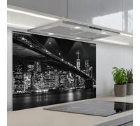 KitchenYeah© Splashback for kitchen 24"x35" / 60x90 cm self adhesive Sink Splash Splatter Guard Backsplash Decor New York - Brooklyn - Bridge - Black and white