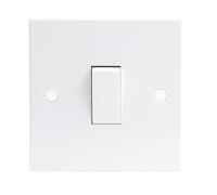 KnightsBridge 10A White 1G 230V Electric Wall Plate Intermediate Switch
