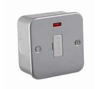 Knightsbridge Metal Clad 13A Fused Spur Unit with Neon - M6000N