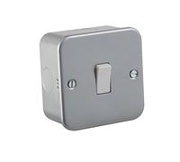Knightsbridge M2000 Metal Clad 10A 1G 2 Way Light Switch, 230 V, Silver