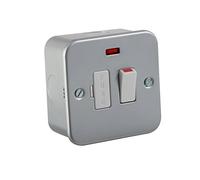 Knightsbridge Metal Clad 13A Switched Fused Spur Unit with Neon - M6300N
