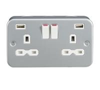 Knightsbridge Metal Clad 13A 2G Switched Socket with Dual USB Charger (2.4A) - MR9224
