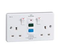 Knightsbridge RCD9000 2G RCD Switched Socket, 13 A