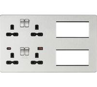Knightsbridge SFR998BC Screwless Combination Plate + 2xUSB(A+C) FAST - Brushed Chrome + Black Insert