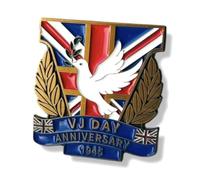 Kollections4you - VJ Day Anniversary 1945 Commemorative Pin Badge, Union Jack Flag with White Dove and Olive Branch Design, Gold Laurel Wreath Detail