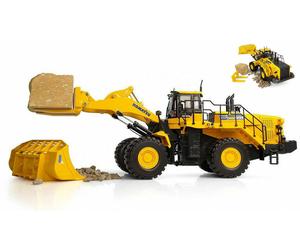 Komatsu WA600-8 Rubber Wheeled Loader with Forks 1:50 Model 8153
