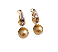 Korean style light luxury simple multi-wear champagne pearl earrings, exquisite and niche design, fashionable and elegant
