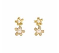 Korean style personalized flower pearl earrings, popular temperament versatile petal niche design