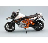 Ktm 990 Supermoto 2011 1:18 Model 51050 Bburago