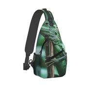 KWQDOZF Cute Sling Shoulder Backpack, Rucksack, Green Bearded Dragon Lizards Climbing The Tree Crossbody Rucksack, Tote Bags, Gym Crossbody Sack Satchel Outdoor Hiking Bag for Men Women