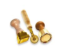 La Gondola Set of 3 Pasta Tools - Square Festooned 45x55mm & Round Festooned 50mm Ravioli Stamps & Pasta Cutter Festooned Wheel | Brass & Natural Wood | Easy to Use | Pasta Cutters Made in Italy