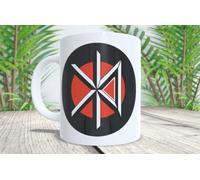 La Huella Dead Kennedys mug inverted logo, not a printing mistake: it is a statement. Here we do not follow the direction that marked us - we reverse it, we break it, we make it ours.
