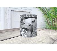 La Huella Personalised mug Escher Relativity (1953). For all art lovers and a world in which the normal laws that govern us do not apply.