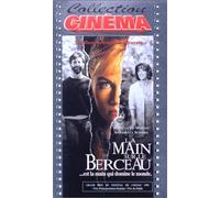La main sur le berceau