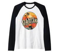 Lady Griller Retro Sunset BBQ Grill Woman Barbecue Queen Raglan Baseball Tee