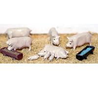 Langley Models 5 Pigs, 4 piglets + feed trough OO Scale UNPAINTED Model Kit F127