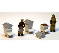 Langley Models Bee keepers + Bee-Hives white OO Scale Metal Model PAINTED F234p