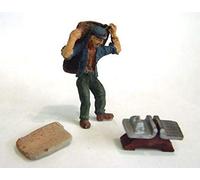 Langley Models Coalman Figure, Coal s + empty sacks O Scale UNPAINTED Kit OF27