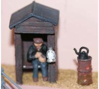 Langley Models Nightwatchman + hut + brazier OO Scale UNPAINTED Model Kit F185