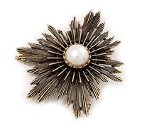 Large Vintage Bronze 'Star' Simulated Pearl Brooch