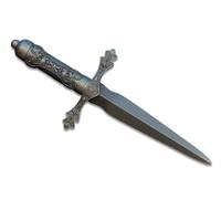 Lauren Roberts Powerless: Paedyn's Dagger Pen