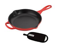 Le Creuset Cast Iron Skillet Pan and Handle Glove, 23 cm - Cerise
