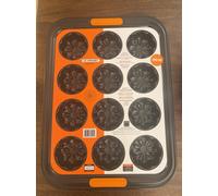 Le Creuset Non-Stick Carbon Steel Bakeware 12 Cup Mini Muffin Tray, Black, 30 cm, 46060000010000