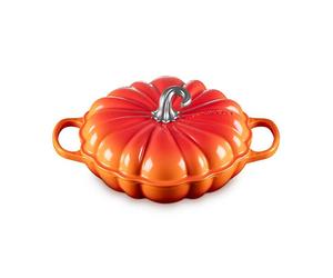 Le Creuset Volcanic Cast Iron 28cm Shallow Pumpkin Casserole
