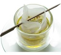 Leaf-Shop 100 Tea/Coffee Paper Filters + 1 Reusable Stylish Stick