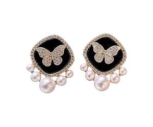 Leather Earrings Crystal Embellished Elegant Ear Jewelry Alloy Texture Suitable for Evening Party Everyday Use Vintage Rhinestones Earrings