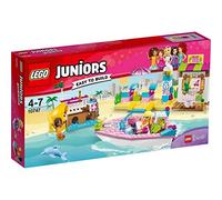 LEGO 10747 Andrea and Stephanie's Beach Holiday Building Set