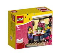 LEGO 40120: Seasonal Valentine’s Day Dinner